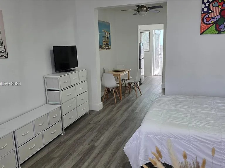 761 Euclid Ave #4 — Photo 6