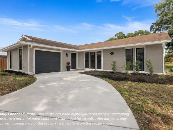1097 SW McDevitt Ave, Port Saint Lucie, FL 34953