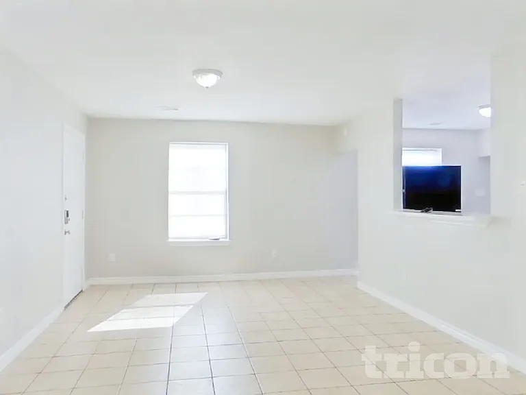 3522 Tangerine St — Photo 3