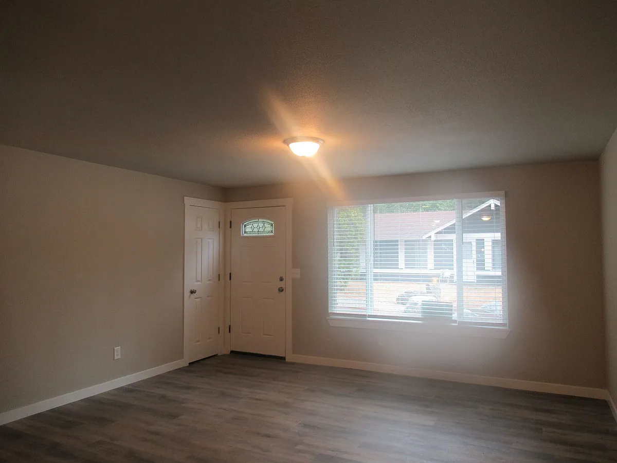 Building Photo - 26631 Timberlane Dr SE