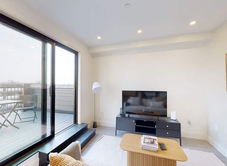 353 E 8th St #3 — Photo 9