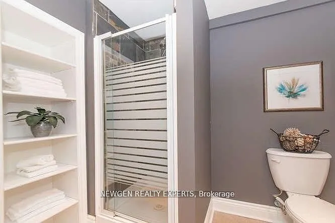 512 Bloor St E #BASEMENT — Photo 16