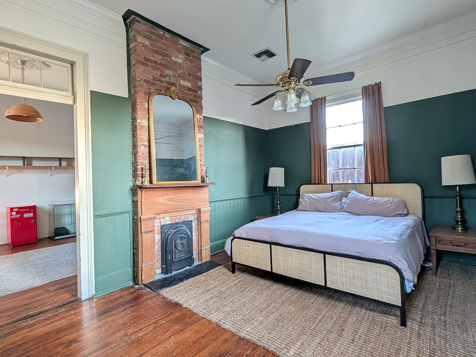 3 bed, 2200 sqft, $1,600 — Photo 1
