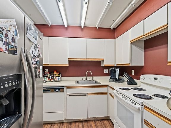 5th image of 776 N 6th St #4