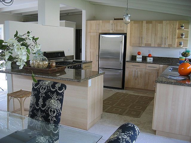 1st image of 1021 Moreno Ave