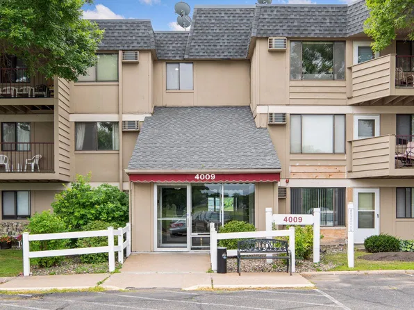 4009 Heritage Hills Dr APT 207, Bloomington, MN 55437