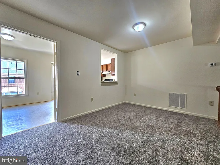 4719 Gainsborough Dr — Photo 6