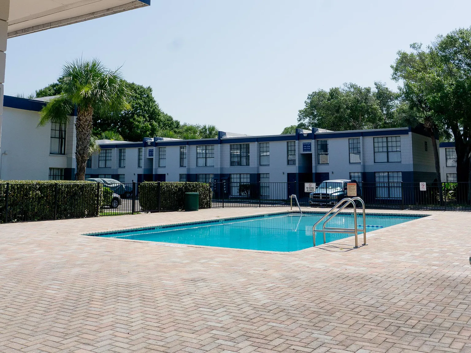 Montierra Apartments — Photo 3