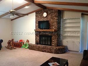 2nd image of 1501 N Nelson St