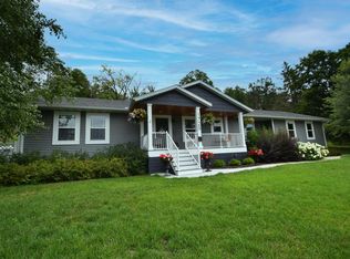 1725 Twin Bluff Rd, Red Wing, MN 55066