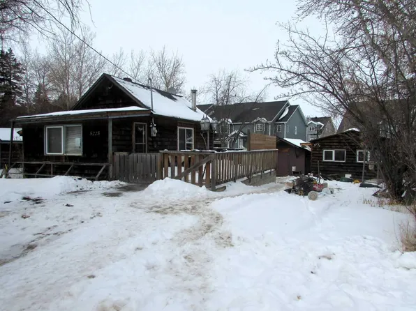 5228 50th Ave, Sylvan Lake, AB T4S 1E7