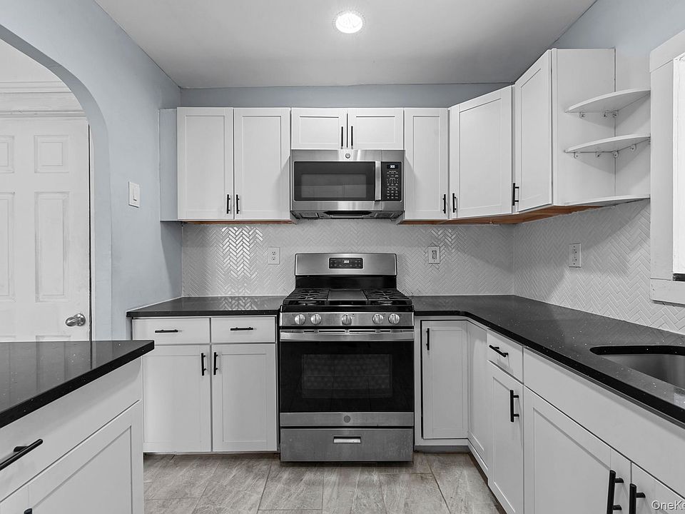 1st image of 1356 Albany Avenue