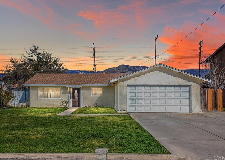 1st image of 27354 Hibiscus St