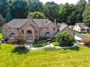 147 James Cir, New Castle, PA 16102