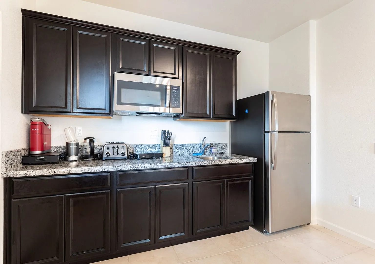 Charming 1BR Suite in Rancho Cordova — Photo 2