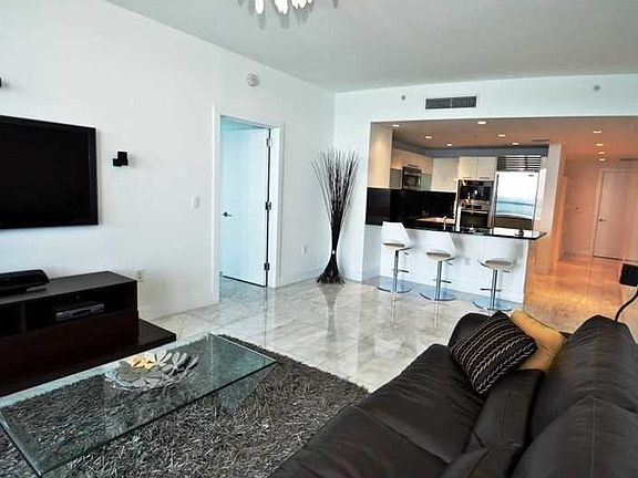 5th image of 17121 Collins Ave APT 1002