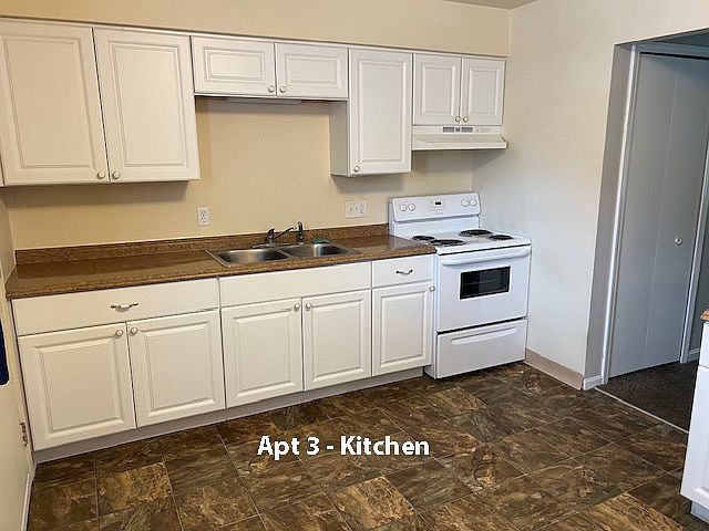 1st image of 422 Falls Ave