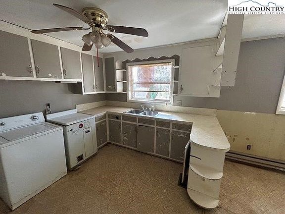 2nd image of 918 Emmanuel Church Road