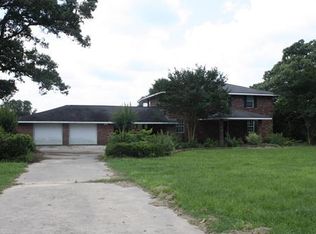 201 County Farm Rd, Lumberton, MS 39455