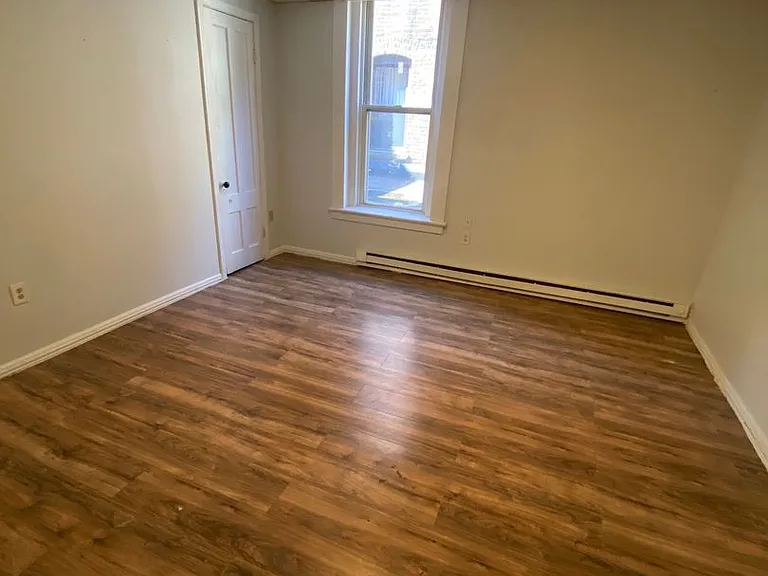 81 W Main St — Photo 23