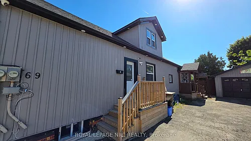 69 Vine St S #2 Photo 1