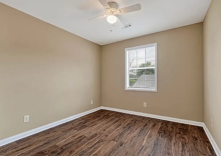 42 Eastgate Cir #A — Photo 1