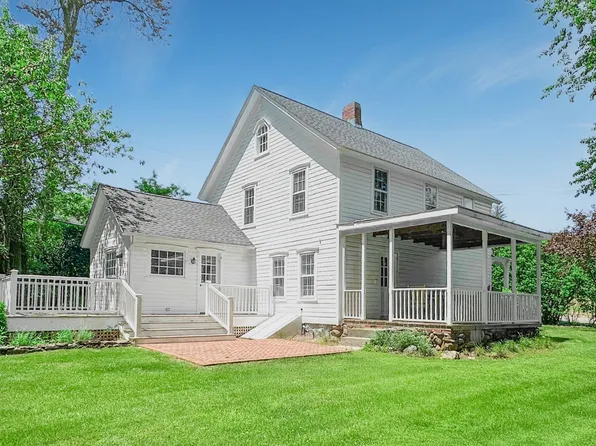 45 W Neck Rd, Shelter Island, NY 11964