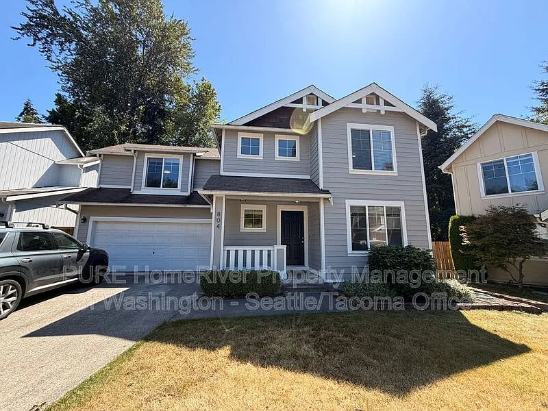3 bed, 2.5 bath, 1648 sqft, $2,695 — Photo 2