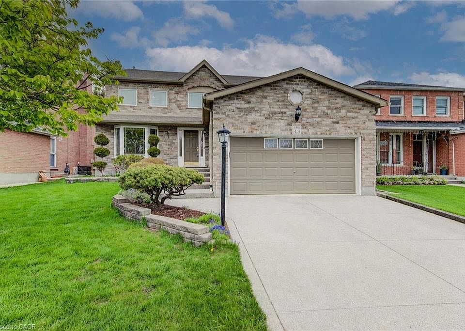 1st image of 48 Lennox Cres