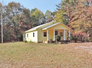 290 Oak Haven Dr, Mountain Rest, SC 29664