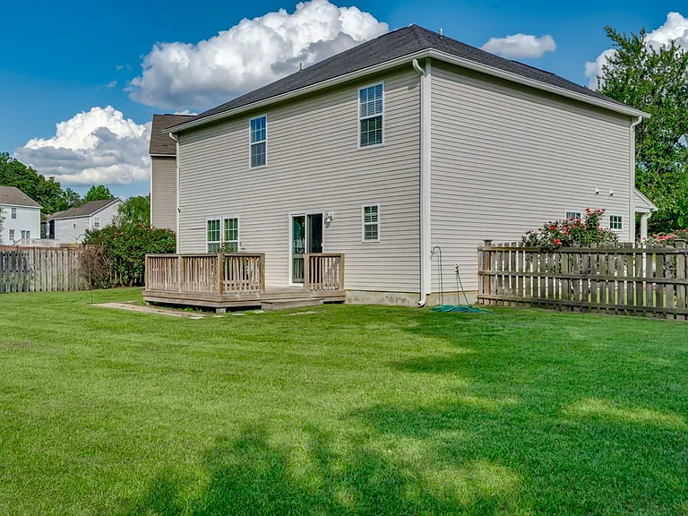 262 Whitton Ln — Photo 37