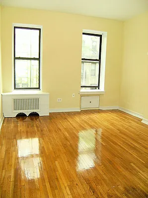 Rented by City Connections Realty | media 17