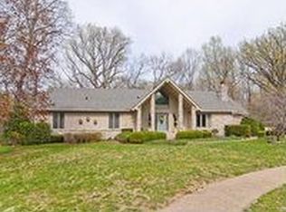 29 Apple Tree Cir, Fishers, IN 46038