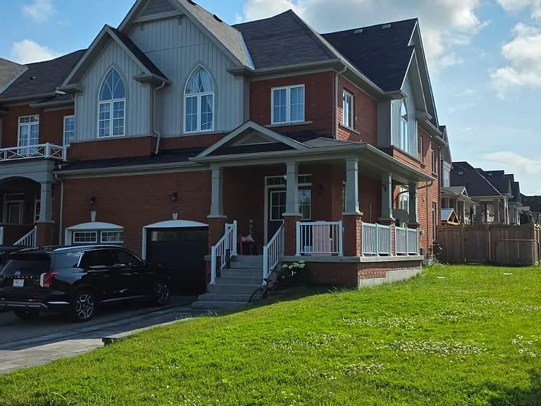 64 Lyle Dr — Photo 2