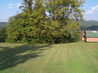 Livingston Boat Dock Rd, Allons, TN 38541