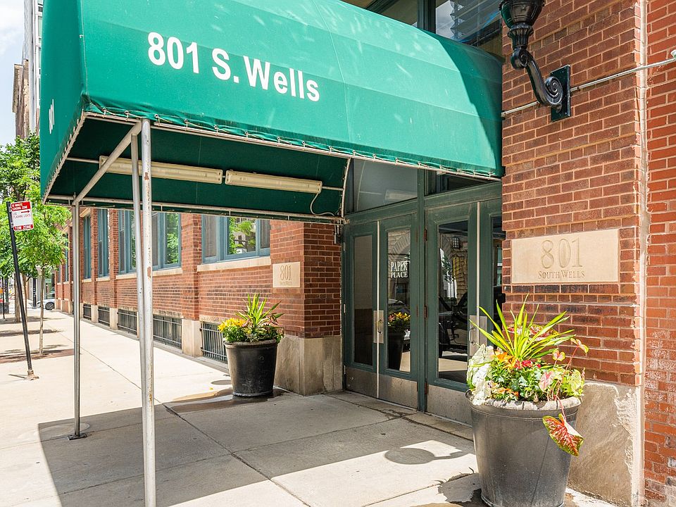 Spacious Penthouse unit with on site mgt and maint