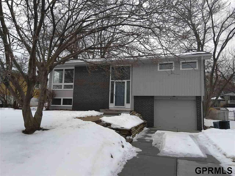 1st image of 4216 N 92nd Ave
