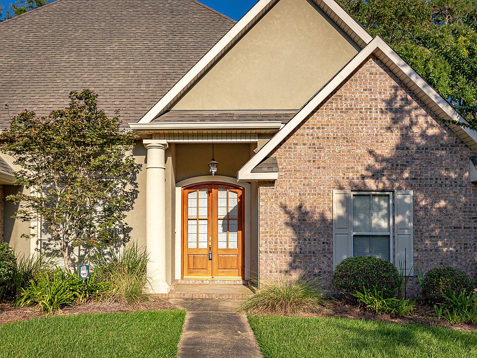 1st image of 806 Canebrake Dr