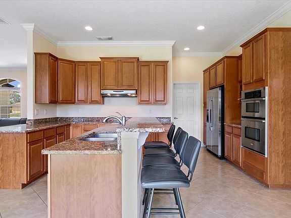 3rd image of 3366 SW Savona Boulevard
