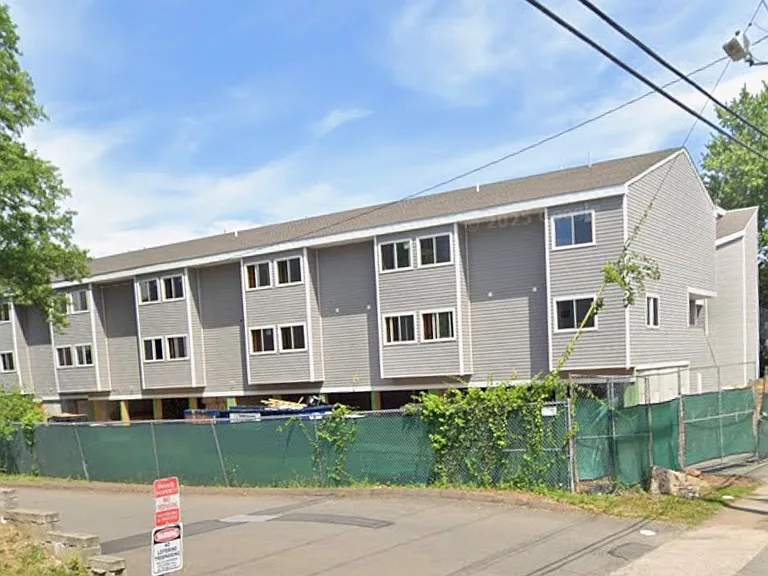 44 Warner St #B8 — Photo 11