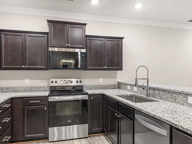 1503 Kathy Ann Way E — Photo 12