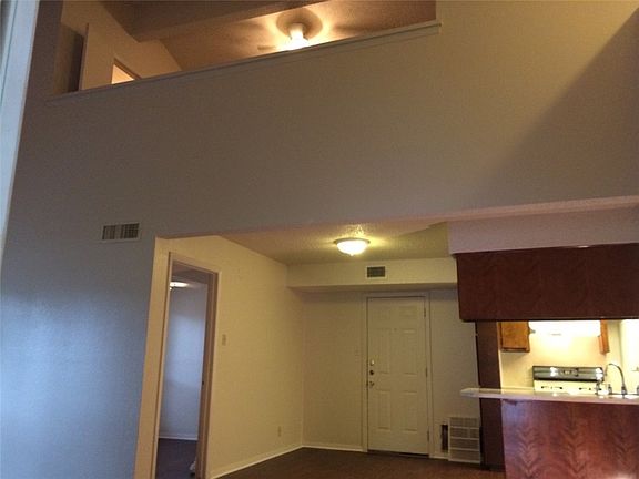 5th image of 8202 Hood Cir #A