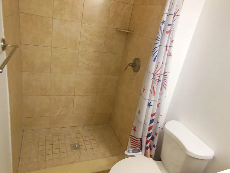 105 Lake Helen Dr — Photo 10