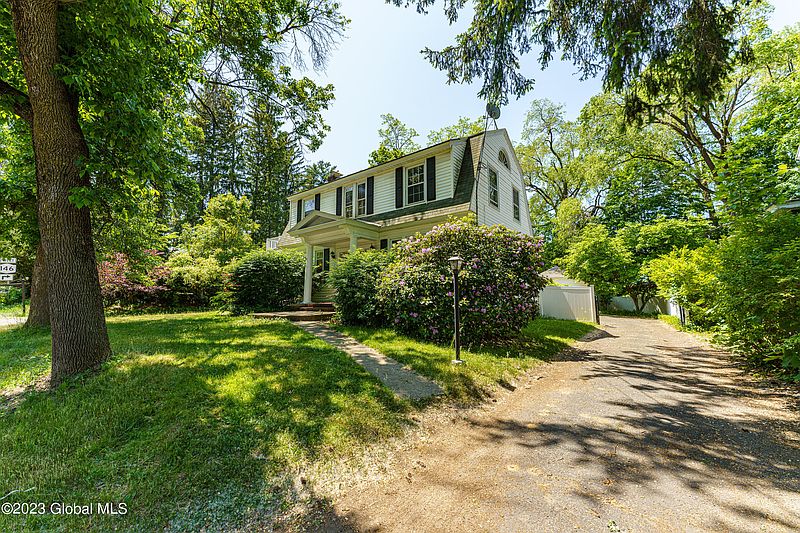 3rd image of 1017 Balltown Road