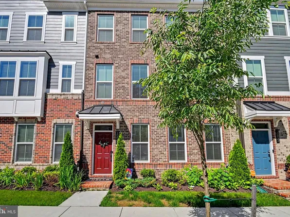 10835 Beckenham St, Middle River, MD 21220