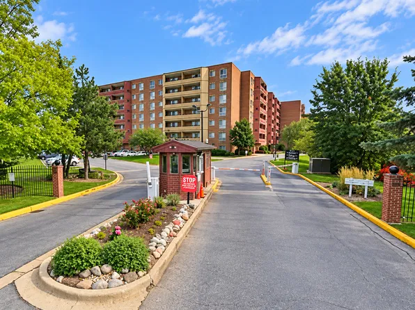 100 Park Ave APT 407, Calumet City, IL 60409