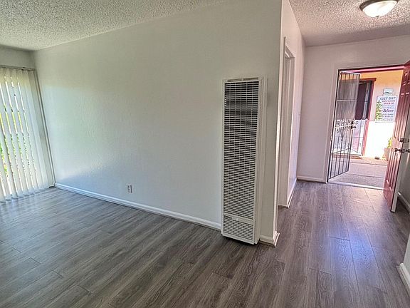3rd image of 209 Brown St APT 19