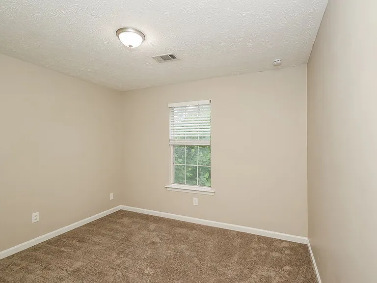 5599 Rock Shoals Way — Photo 14