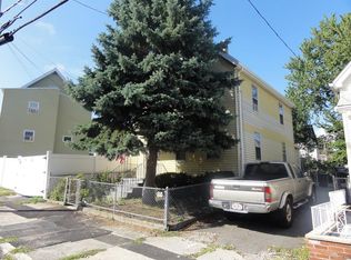 53 Arlington St, Everett, MA 02149