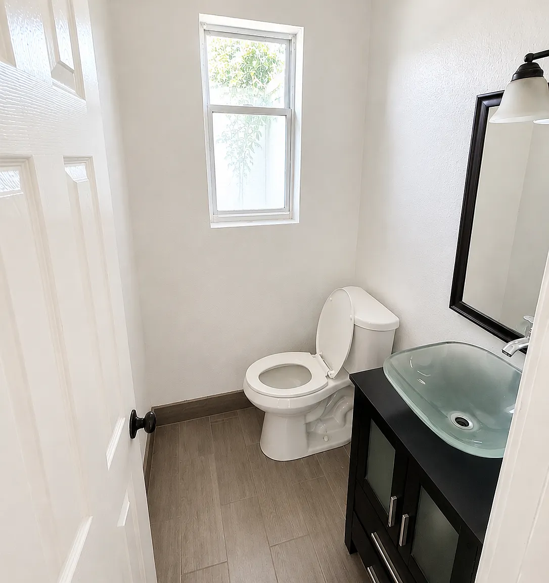 Studio, 299 sqft, $949 — Photo 4